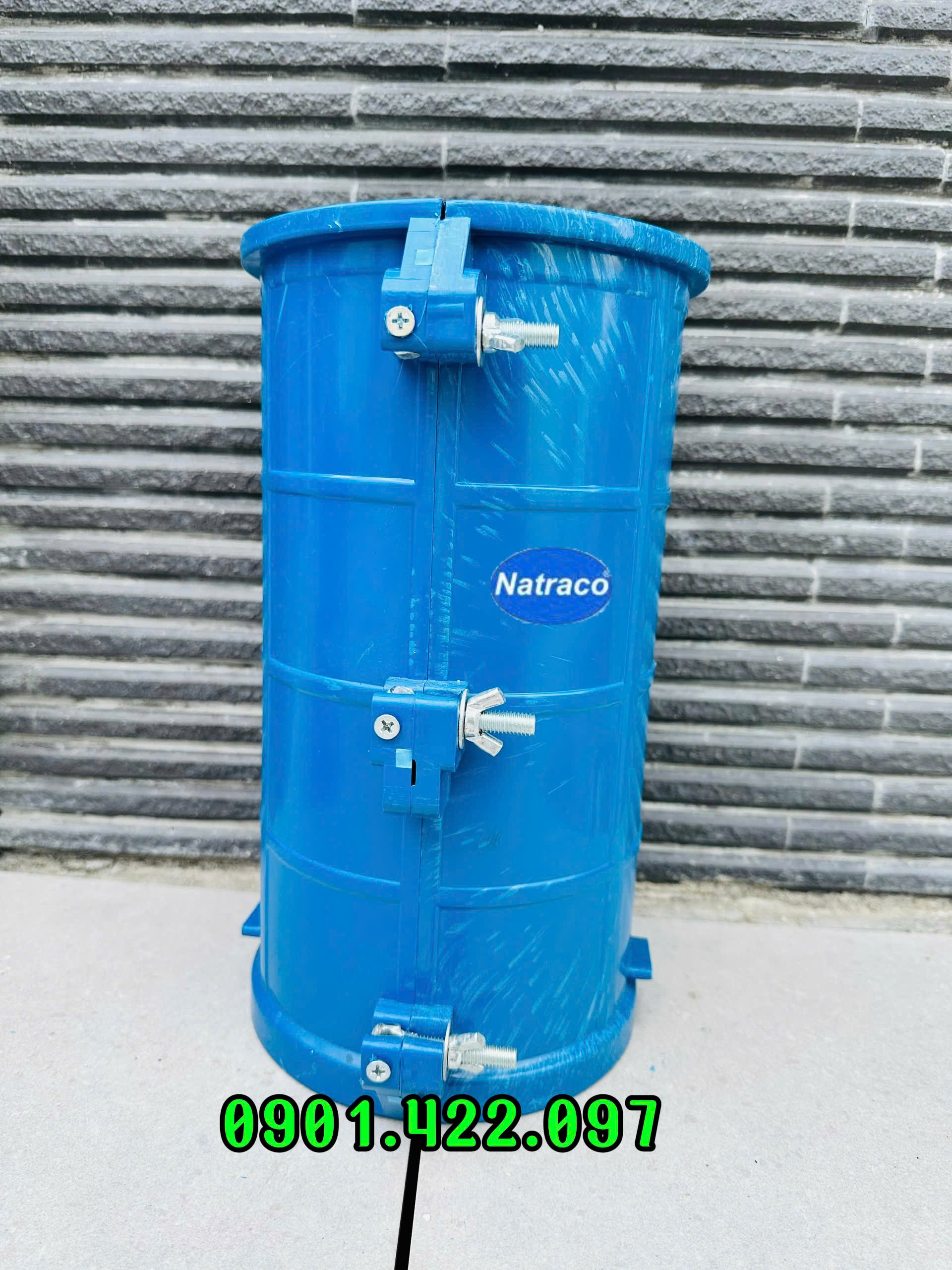 Khuôn đúc bê tông 2 mảnh bằng nhựa